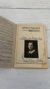 Arbeitsbuch  - немка с фотографией на паспорт