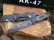 Ніж туристичний похідний АК-47 з ножнами 30 см + склобій стропоріз кресало компас точилка свисток