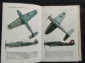 Kenneth Munson "Kampfflugzeugzeuge 1919-1939.' 1972.