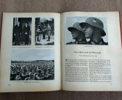 Альбом «Adolf Hitler» 1936 год.
