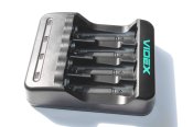 Зарядний пристрій для акумуляторів Videx N400 для зарядки AA/AAA/Ni-MH/Cd (1208)