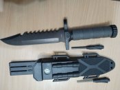 Нож тактический с кресалом (новый).