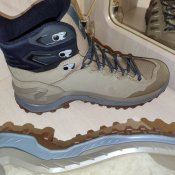 Lowa INNOVO GTX MID . Розмір 11UK. (290). 100% Оригінал. Без коробки. Є всі розміри. Нова модель.