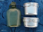 Фляга з підфляжними стаканами.Нова.