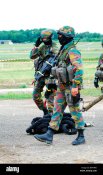 soldiers-of-the-special-forces-group-and-a-sniper-of-the-belgian-army-B5FHRN.jpg