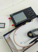 Аналізатор спектра SA6 (35 МГц до 6.2 ГГц) без адаптерів SMA-BNC SMA-UHF