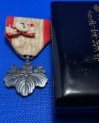 Орден Висхідного сонця 8-го ступеня