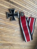 Рицарський хрест з дубовим листям та стрічкою