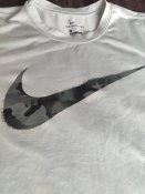 Футболка Nike , емблема камуфляж / розмір S
