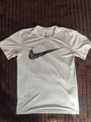 Футболка Nike , емблема камуфляж / розмір S