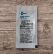 Саше мазь Globe Hydrocortisone 1%, 0,9г проти...