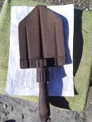 Німецька саперна розкладна лопата (Перунка)