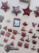 Знаки на головні убори та нагороди
