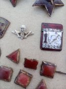 Знаки на головні убори та нагороди