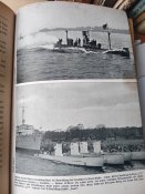 "U-boot, Ahoi!" 1937. (про німецьких підводників).