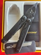 Мультитул Leatherman Surge Black с расширенным чехлом (Новый)