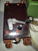 Конденсаторная подрывная машинка КПМ 1А.