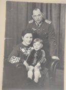 Родинне фото офіцера 3-й Рейх.