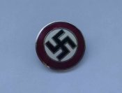 Знак симпатизирующего нацистской партии Герма...