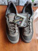 Кросівки Lowa Taurus Pro GTX Lo  42р
