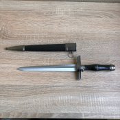 Сувенірний кортик стан новий 1436