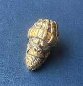 Намистина (бусина) "Gorilla Golden Head" для плетіння темляків з паракорду