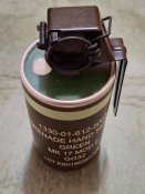 Британская дымовая граната MK17 зеленого дыма