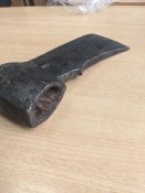 Бойова сокира середньовіччя (слеймо, стан)