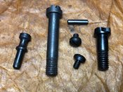 Комплект ранніх болтів кріплення магазинної коробки Mauser 98К+ штифт+шпеньок.