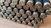 Гильзы латунные в россыпной ленте калибр 5.56х45 . 50 штук.