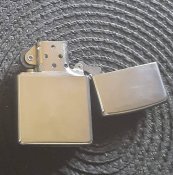 Оригінальна запальничка Zippo