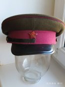 Две офицерских фуражки, малиновый кант и околыш, 40-50-х гг. ВС СССР.