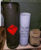 Пластиковый контейнер от порохового...