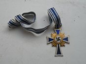 Крест немецкой матери (золотая степень)
