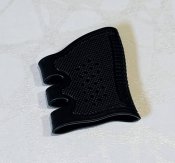 Гумова антиковзка насадка на руківʼя пістолетів Glock - Black