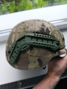 Британська каска, шолом
