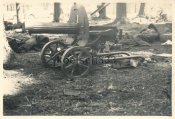 PM 1910 Maschinengewehr Maxim MG Rad Lafette.jpg