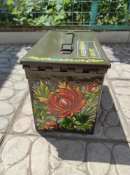 Ящик з петриківським розписом