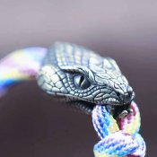 Намистина (бусина) “Snake Head - Голова змії” для плетіння темляків з паракорду