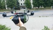 Дрон противника на оптоволокні.