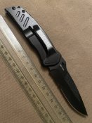 Складаний, кишеньковий ніж Gerber.