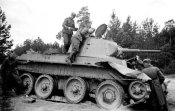 10 траків радянського танка БТ 5/7