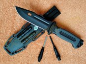 Тактический нож 4038A Grey c пилой компасом огнивом точилкой стеклобоем 27 см