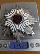Орден Всхідного сонця 2-го ступеня з зіркою із золотими та срібними променями