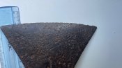 Велика сокира з квіткою чи тризубом
