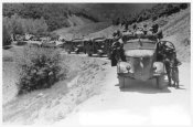 1941-Albania-Voscopoia-Colonna-Di-Carri-Italiana_1.jpg