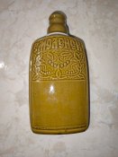 Керамічна фляга.