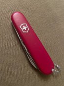 Швейцарський армійський ніж Victorinox...