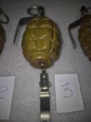 Граната Ф 1 с отверствием снизу. Макет.