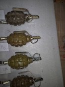 Граната Ф 1 с отверствием снизу. Макет.